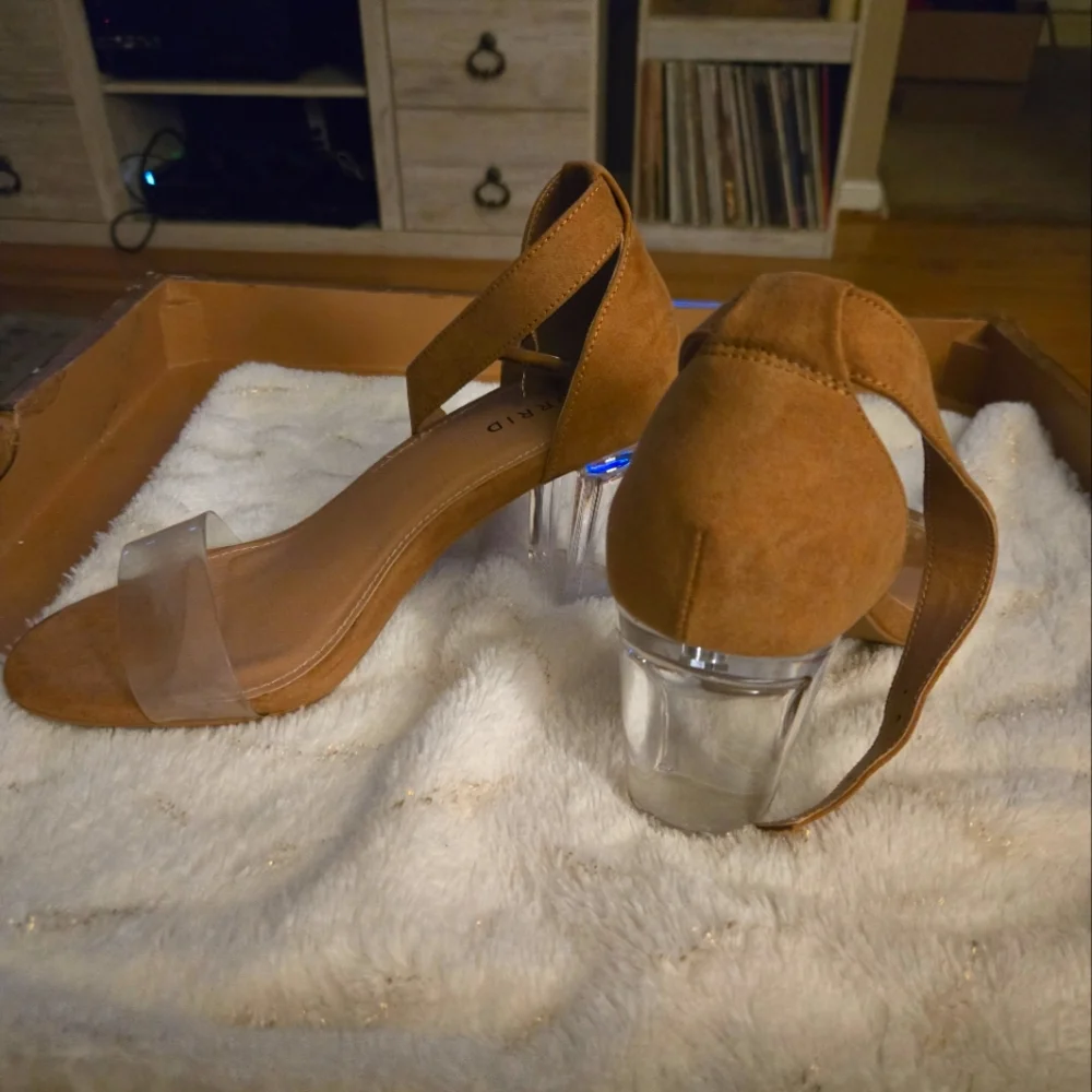 **3/$50** Torrid Brown & Clear Sandals 8.5WW - Picture 1 of 3